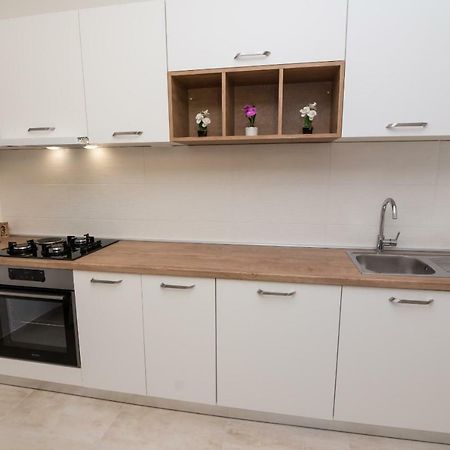 Apartment Bambi Mali Lošinj Esterno foto